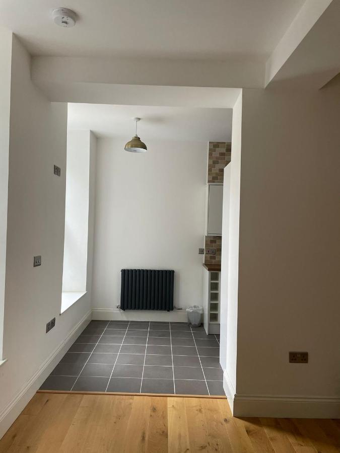 City Centre 1 Bed Sleeps 4 H5 كينغستون أبون هول المظهر الخارجي الصورة