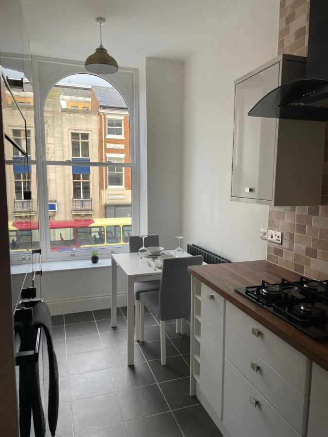City Centre 1 Bed Sleeps 4 H5 كينغستون أبون هول المظهر الخارجي الصورة